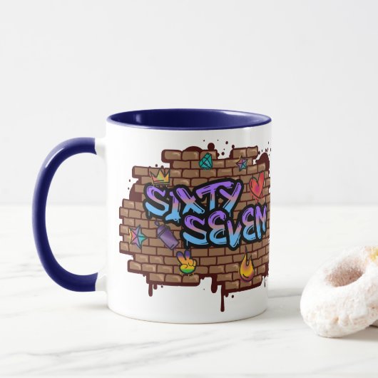 Graffiti Stijl 67 Mok (Met donut)