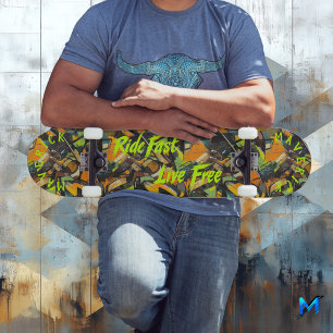 Graffiti stijl & neon groen 'Ride Fast Live Free' Skateboard