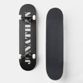 Graffiti straat zwart met naam skateboard (Voorkant)