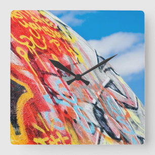 graffiti vierkante klok