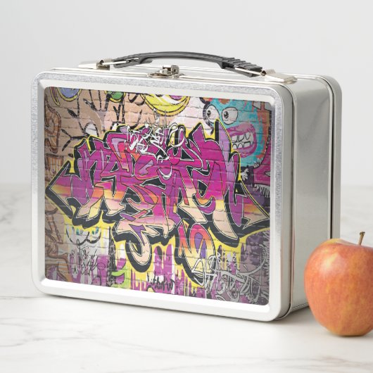 Graffiti word art retro leuke lunchbox (In situ)