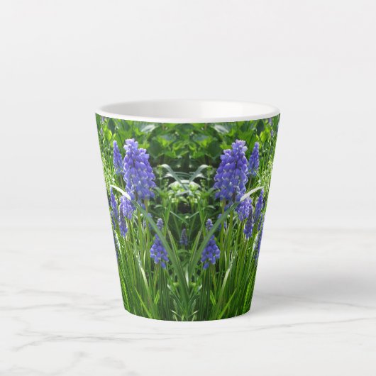 Grafiek Hyacinth Latte Mok (Voorkant)