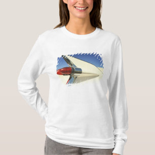 Grafisch: Close-up van vin en achterlicht op T-shirt