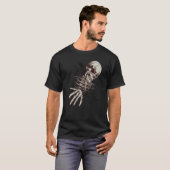 Grafisch skelethandje van de schedel komt uit bij t-shirt (Voorkant volledig)