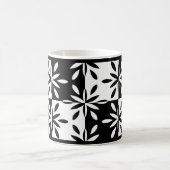 Grafisch zwart-wit geometrisch bloemmotief koffiemok (Center)