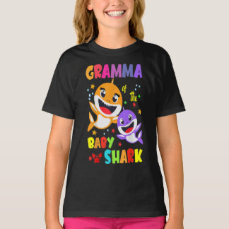 Gramma Of The Baby Shark Birthday Gramma Shark T-shirt