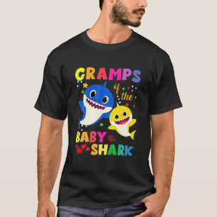 Grampen van de vogelhaaienvader, mam die op haar n t-shirt