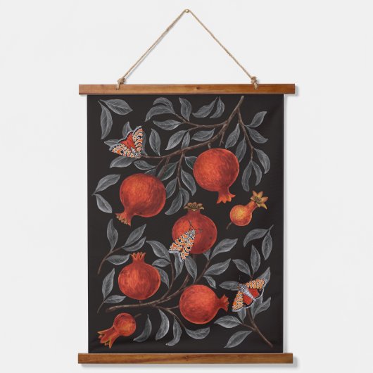 Granaatappels en Bella Moths in rood en grijs Hangend Wandkleed (Voorkant)