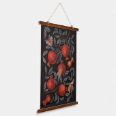 Granaatappels en Bella Moths in rood en grijs Hangend Wandkleed (Gebogen)