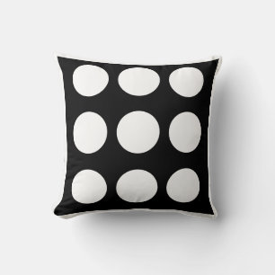 Grand coussin noir et blanc de point de polka