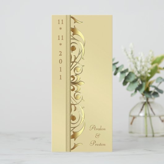Grand Duchess Gold Scroll Wedding Programme (Debout devant)