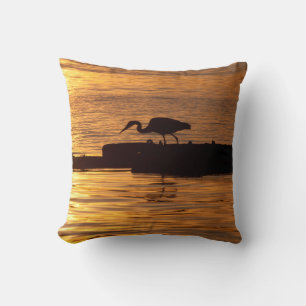 Grand Héron bleu au Coussin du coucher du soleil
