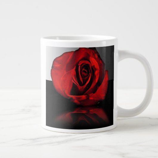 Grand Mug à réflexion de rose rouge (Droite)