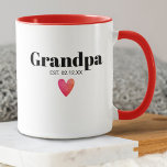 Grand-père Faire-part de naissance Mug<br><div class="desc">Grand-Père Est. 20XX. Ce design mignon est la façon parfaite d'annoncer votre grossesse à un tout nouveau grand-père, grand-père, papa, etc. Grand cadeau de Fête des pères pour n'importe quel grand-parent d'être. Qu'il s'agisse d'un garçon, d'une fille, de jumeaux, de triplets, ou d'un seul paquet de joie. Idéal pour les...</div>