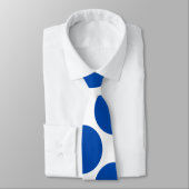 Grand pois de cobalt sur la cravate blanche (Attaché)