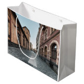 Grand Sac Cadeau Am Hafenamt Cologne (Devant Angle)