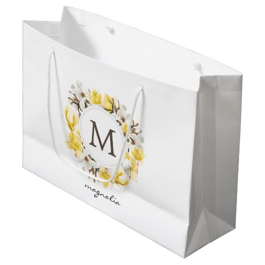 Grand Sac Cadeau Aquarelle Magnolia jaune Monogramme de couronne (Devant Angle)
