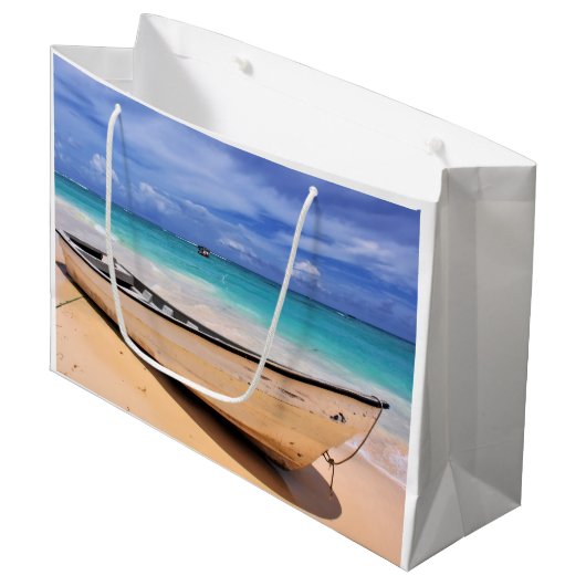 Grand Sac Cadeau Bateau Sur La Plage (Devant Angle)