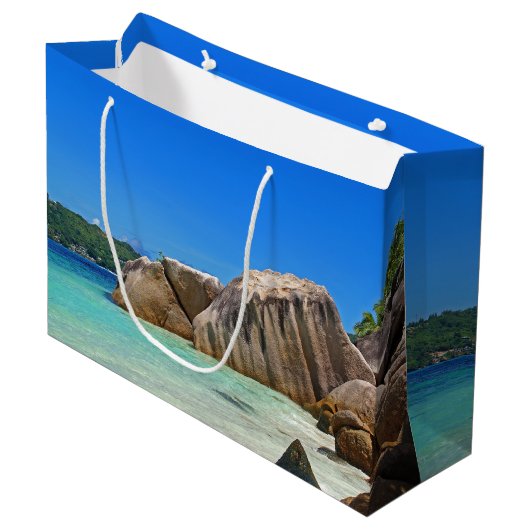 Grand Sac Cadeau Belle Mer Tropicale avec Côte Rocheuse Couverte (Devant Angle)