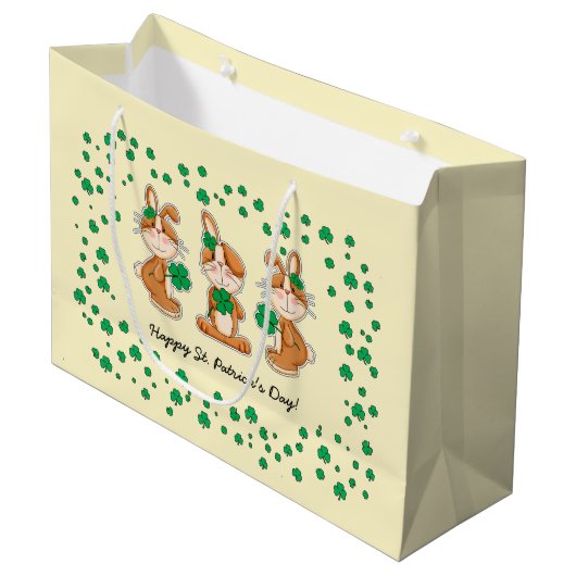Grand Sac Cadeau Bunnies mignons avec la Saint Patrick Shamrock (Devant Angle)