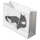 Grand Sac Cadeau Chat gris et blanc Tuxedo (Devant Angle)