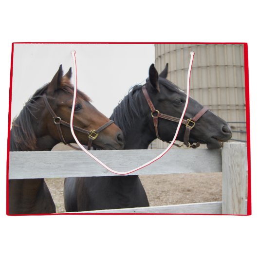 Grand Sac Cadeau Chevaux mignons Vue sur une clôture (Devant)