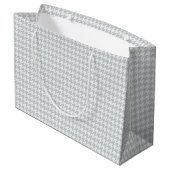 Grand Sac Cadeau Chic Monogramme Gris Doux Houndstooth Avec Nom (Dos Angle)