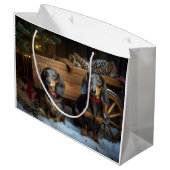 Grand Sac Cadeau Décor de Noël Dachshund Snowy Sleigh (Dos Angle)
