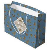 Grand Sac Cadeau Dusty Blue Rustic Feuilles Brown Monogramme (Dos Angle)