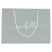 Grand Sac Cadeau Élégant Sage Green Monogramme Nom Script (Dos)