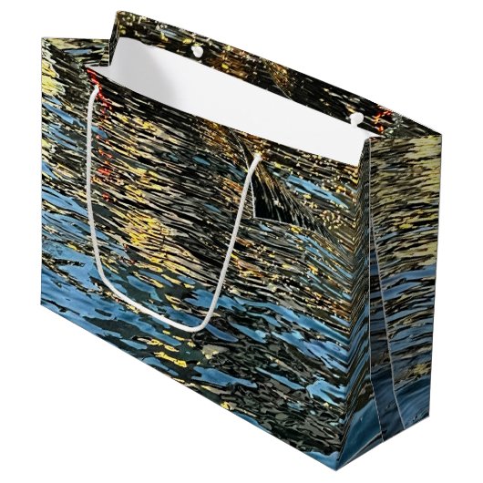 Grand Sac Cadeau Evening lights on the sea Gift Bag (Devant Angle)