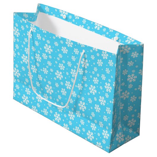 Grand Sac Cadeau Flammes de neige blanches sur Motif d'hiver bleu c (Devant Angle)