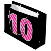 Grand Sac Cadeau Fun rose rayé "10"; Joyeux 10e anniversaire; Nom (Devant Angle)