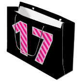 Grand Sac Cadeau Fun rose rayé "17"; Joyeux 17e anniversaire; Nom (Devant Angle)