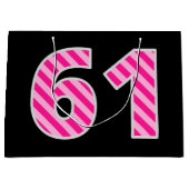 Grand Sac Cadeau Fun rose rayé "61"; Joyeux 61e anniversaire; Nom (Devant)
