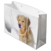 Grand Sac Cadeau Golden retriever dans la neige (Dos Angle)