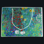 Grand Sac Cadeau Jardin agricole avec tournesols, Gustav Klimt<br><div class="desc">Gustav Klimt (14 juillet 1862 - 6 février 1918) était un peintre symboliste autrichien et l'un des membres les plus importants du mouvement de sécession de Vienne. Klimt est réputé pour ses peintures, ses peintures murales, ses croquis et autres objets d'art. En plus de ses oeuvres figuratives, qui comprennent des...</div>