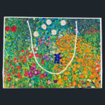 Grand Sac Cadeau Jardin aux fleurs, Gustav Klimt<br><div class="desc">Gustav Klimt (14 juillet 1862 - 6 février 1918) était un peintre symboliste autrichien et l'un des membres les plus importants du mouvement de sécession de Vienne. Klimt est réputé pour ses peintures, ses peintures murales, ses croquis et autres objets d'art. En plus de ses oeuvres figuratives, qui comprennent des...</div>