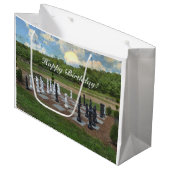 Grand Sac Cadeau Jouez À N'Importe Qui Joyeux Anniversaire ! (Devant Angle)