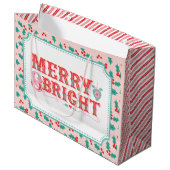 Grand Sac Cadeau Joyeux et lumineux | Rose et Rouge Holly (Devant Angle)