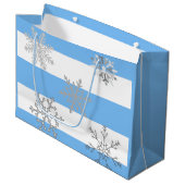 Grand Sac Cadeau La magie d'une première neige sur un (Devant Angle)