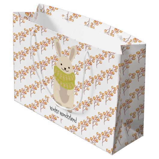 Grand Sac Cadeau Lapin d'hiver avec son écharpe rayée (Dos Angle)