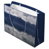 Grand Sac Cadeau Misty Alaskan Sea dans les tons bleu (Dos Angle)