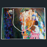 Grand Sac Cadeau Mort et vie, Gustav Klimt<br><div class="desc">Gustav Klimt (14 juillet 1862 - 6 février 1918) était un peintre symboliste autrichien et l'un des membres les plus importants du mouvement de sécession de Vienne. Klimt est réputé pour ses peintures, ses peintures murales, ses croquis et autres objets d'art. En plus de ses oeuvres figuratives, qui comprennent des...</div>