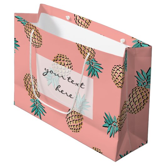 Grand Sac Cadeau motif tropical d'ananas d'or de faux d'été mignon (Devant Angle)