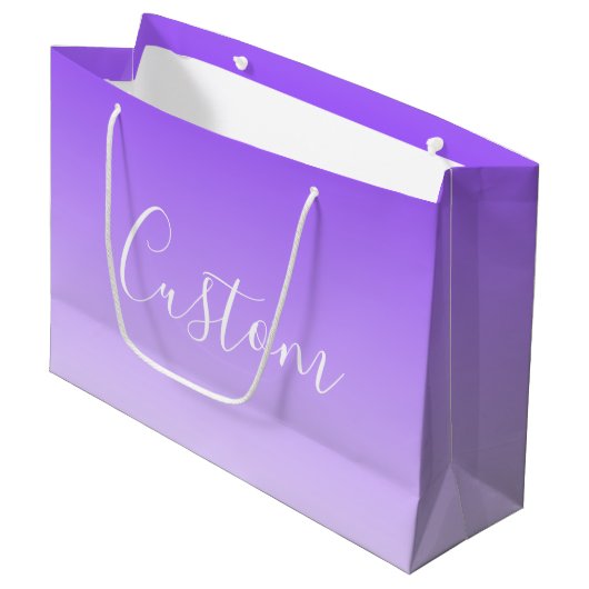 Grand Sac Cadeau Nom en écriture cursive & ombre dégradé violet cla (Devant Angle)