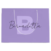 Grand Sac Cadeau Pastel Purple | Élégant script de nom manuscrit (Devant)