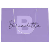 Grand Sac Cadeau Pastel Purple | Élégant script de nom manuscrit (Dos)