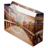 Grand Sac Cadeau Pont rustique en bois dans le pays (Devant Angle)