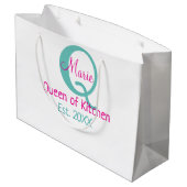 Grand Sac Cadeau Queen of cuisine monogramme vert rose simple minim (Dos Angle)